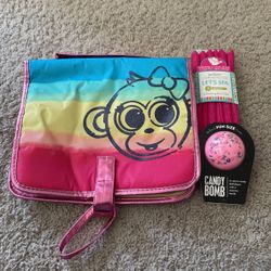 Girls Justice Toiletry Bag, Exfoliating Bath Cloths, Bath Bomb