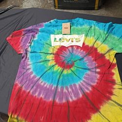 Levis (L) T Shirt