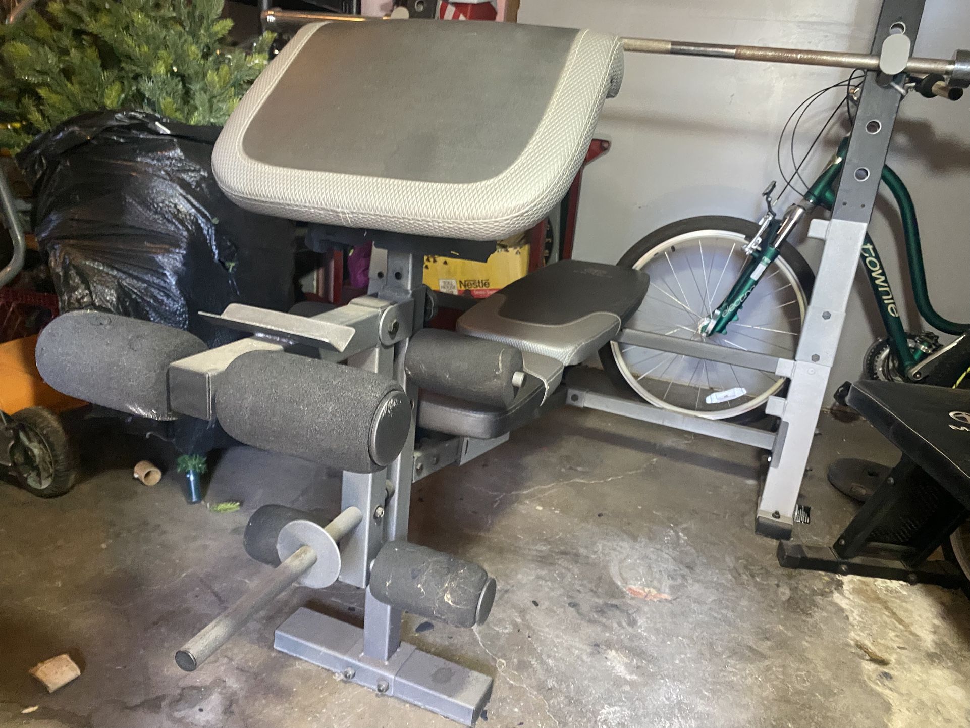 Weight Bench, 45 Lb Bar 