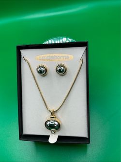 Liz Claiborne Necklace and Earrings Set
