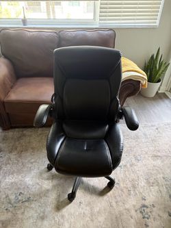 Black Leather Executive Office Chair