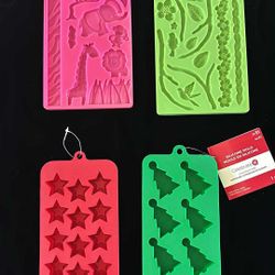 4 Different Silicone Molds All For $6