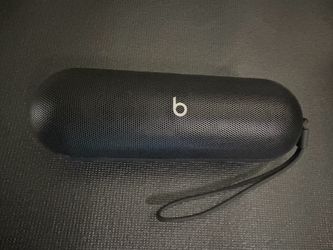 Beats Pill