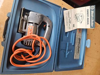 Black & Decker No. 7560 Variable Speed Jig Saw in case