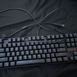 Redragon K552 Gaming keyboard ( Blue Switches )