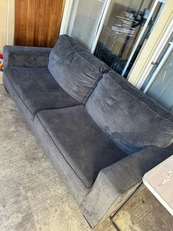 FREE ALTARI COUCH LIVING ROOM FURNITURE