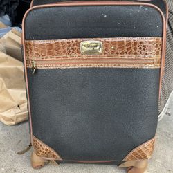 Kathy Van Zeeland Fifth Avenue New York rolling travel bag