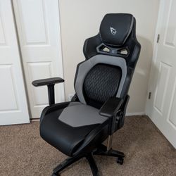 DPS Elite Gaming Chair 