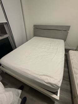 Queen Size Bed