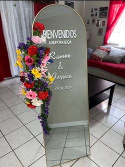 Arch mirror with flowers