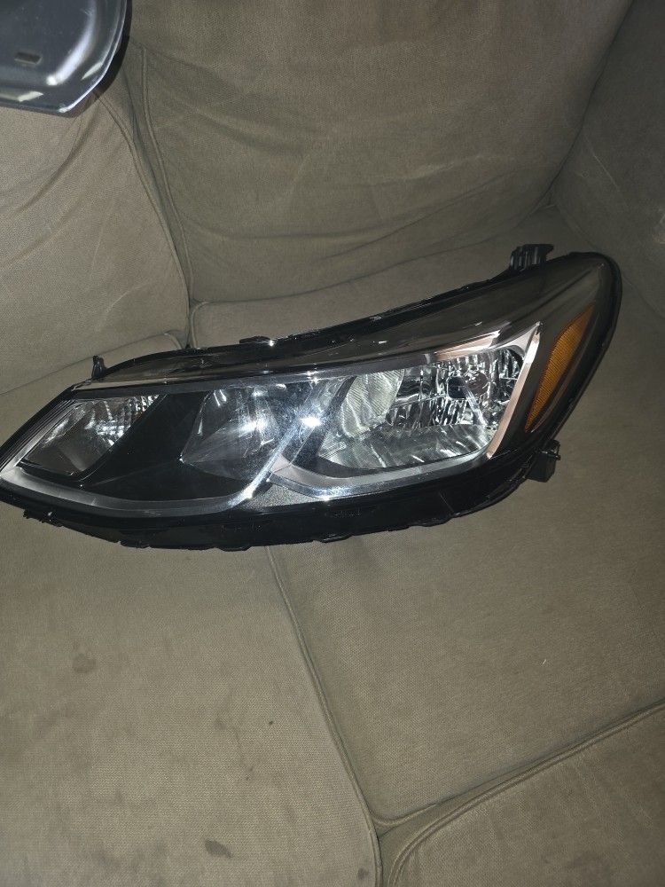 2018 Chevy Cruze Headlights Left And Right Side Non Led