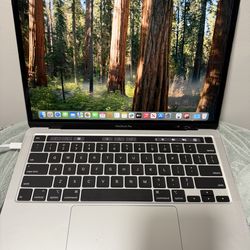 MacBook Pro 13” 2020 i5 16gb ram