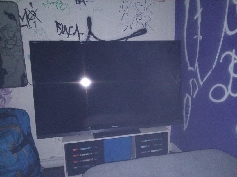 75' Sharp Tv