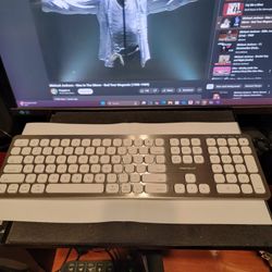 Macally Bluetooth Keyboard for Mac