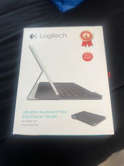 iPad Air Logi Tech Case With Wireless Keyboard 