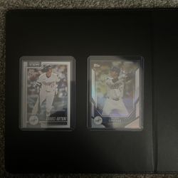 Shohei Ohtani Baseball Card Bundle – 2025 Topps Rainbow Foilboard + 2026 Topps #200 Variation