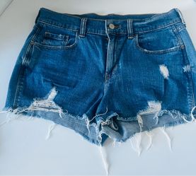 Old Navy Women's Size 4 w29 Blue Denim Mid-Rise Boyfriend Shorts