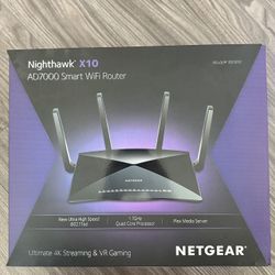 Netgear Nighthawk X10 AD7000 Smart Wi-Fi Gaming Router - R8900