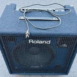Roland KC600 Keyboard Drum Amplifier
