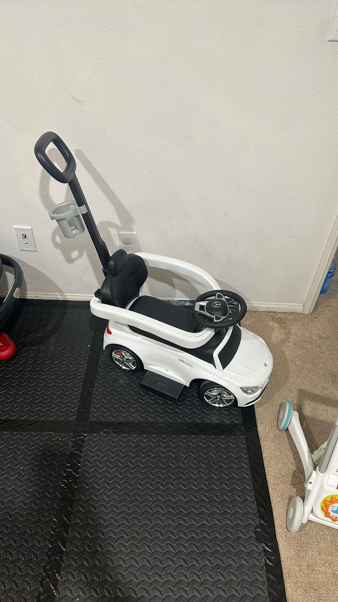 Mercedes push Car