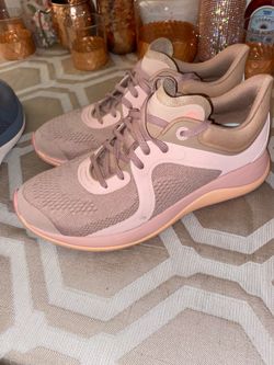 New LuluLemon Sport Shoes w10