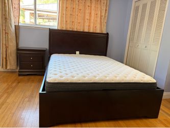 Beautiful complete bedroom furniture