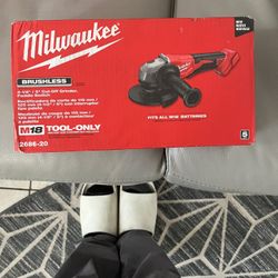 M18 18V Lithium-Ion Brushless Cordless 4-1/2 in./5 in. Grinder w/Paddle Switch (Tool-Only)