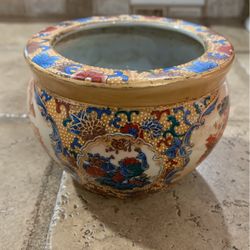 Small Vintage Oriental Japanese Planter Pot for Sale in Graham, WA - OfferUp