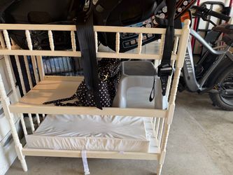 Changing table with pad