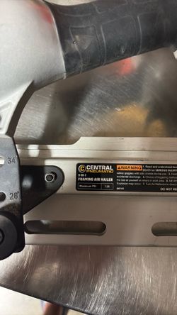 Central Pneumatic 3-In-1 Framing Air Nailer