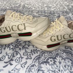 Authentic Gucci Men sneakers Size 42 