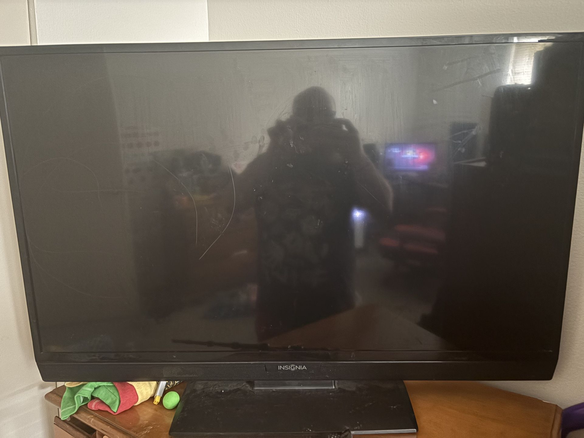 Insignia TV