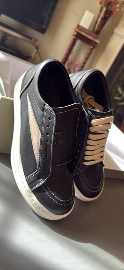 Brand New Rick Owen’s Size Europe 37 Us Size 6.5- 7 Asking price is $400.00 or your best offer This was bought for my daughter’s graduation