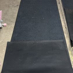Uline Carpet Runner With Rubber Back