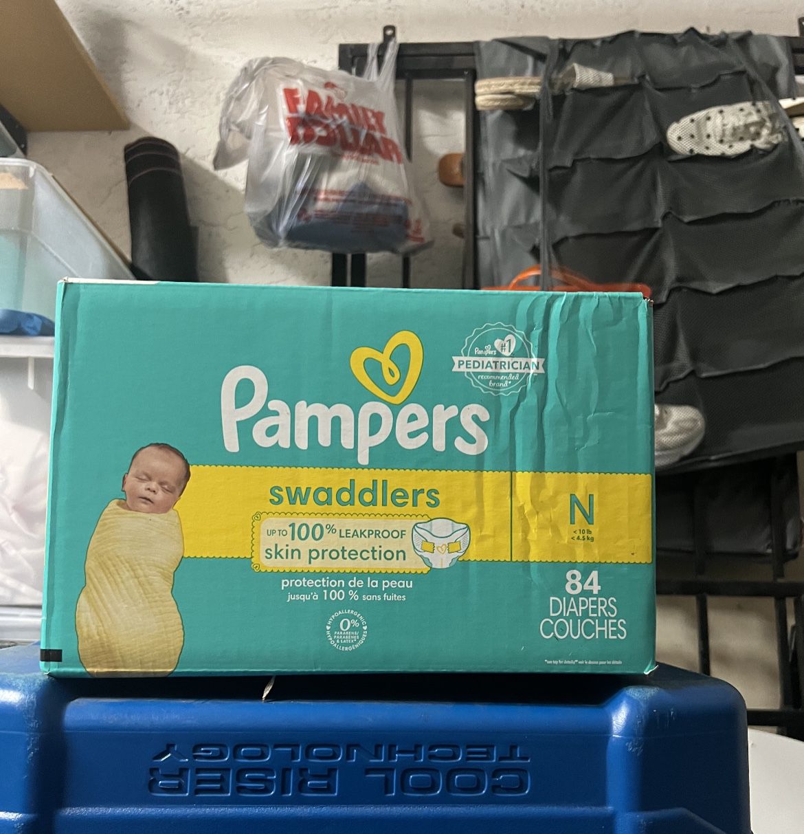 Pampers Newborn -84ct Swaddlers