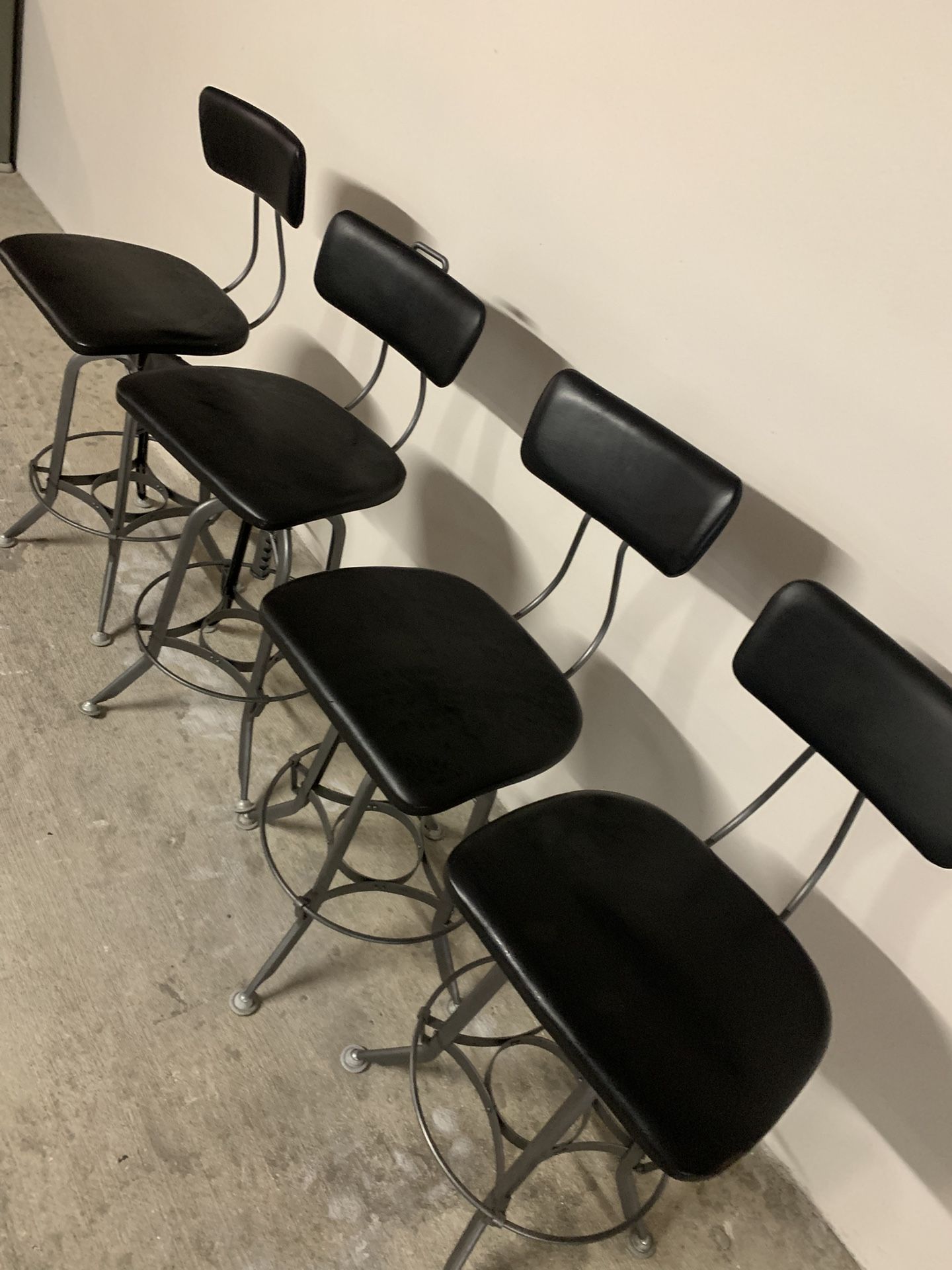 Four Bar Stools Black Leather 