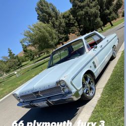 1966 Plymouth Fury 3