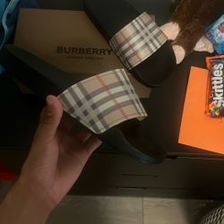Burberry Slides Size 44 