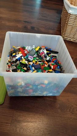 15 lbs. Of Loose Lego