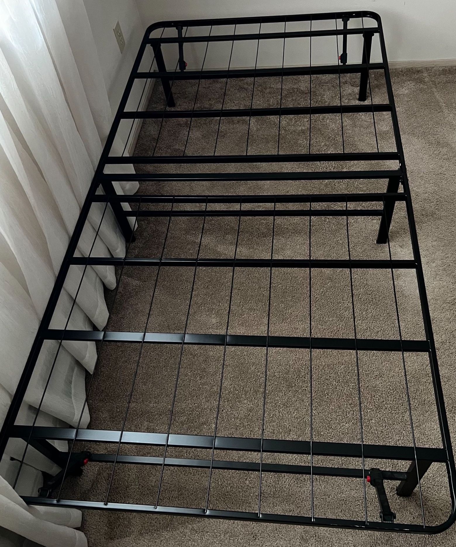 Black Steel Frame Twin Foldable Platform Bed. Size 3.5x6.5 Ft. New No Box