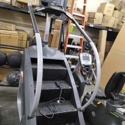 Star Trac Stepmill 