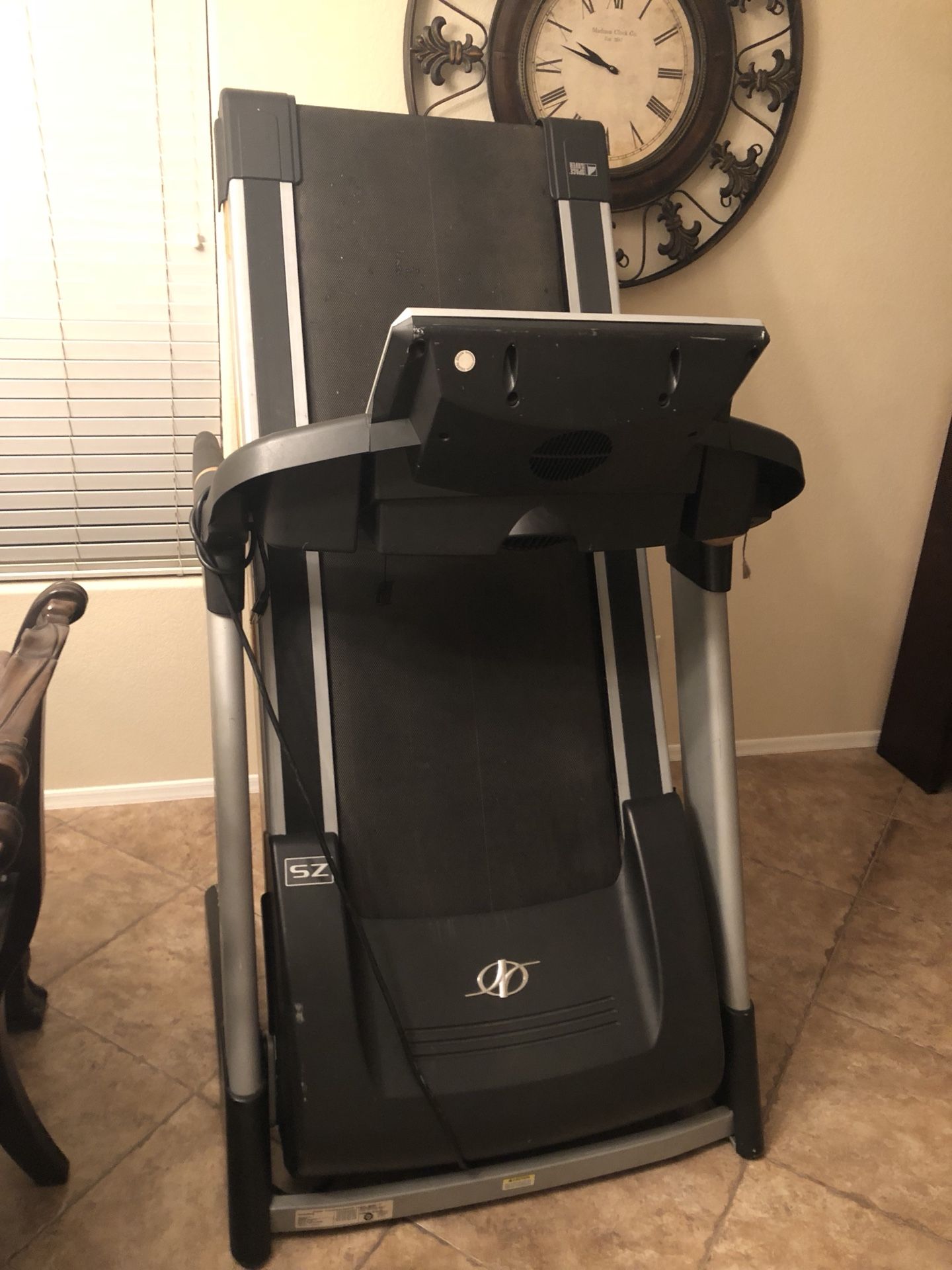 Almost new treadmill
