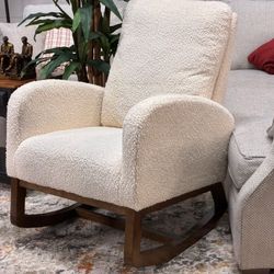 🤍 Modern Bouclé Rocking Chair – Walnut Base | Soft & Stylish