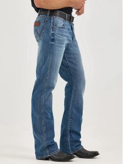 Wrangler Retro Relaxed Boot Cut Men Jeans