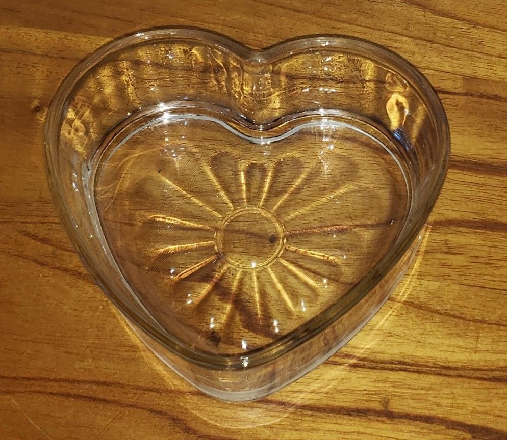 Libbey Heavy Glass Heart Shape Dish/Bowl (Valentine's Day)
