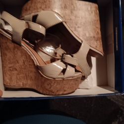 Womans Wedge  Heel 