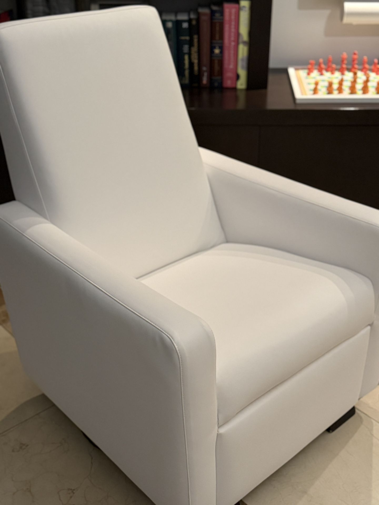 Monte Design Grano Glider Recliner in White Learher