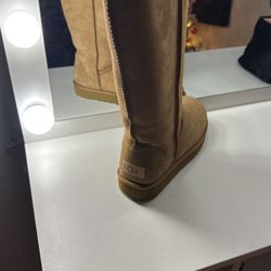 Tan UGG’s Tall
