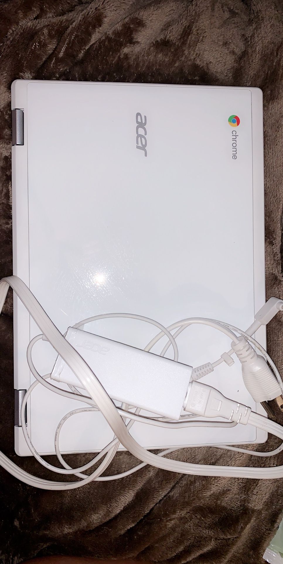 White Acer Chromebook Laptop with Charger