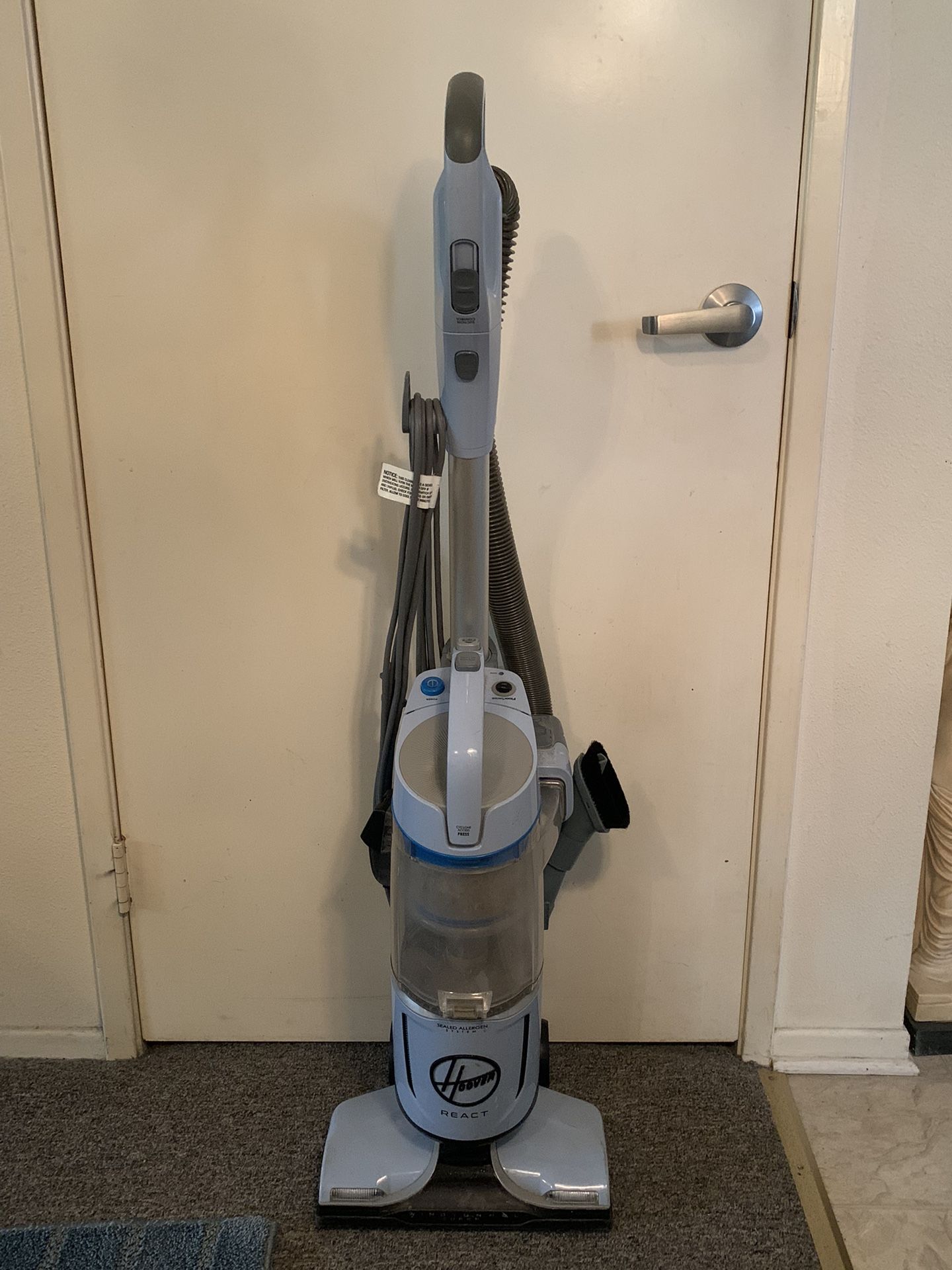 Hoover React Vacuum Cleaner